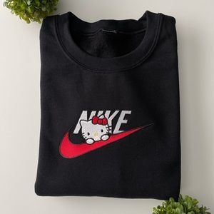 Hello kitty embroidered crewneck